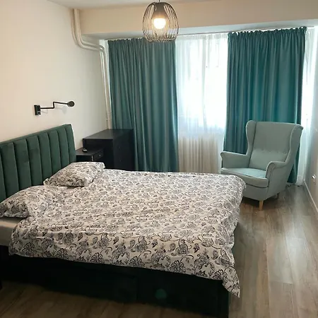 Center 1 Bdrm Apt With Terrace-3